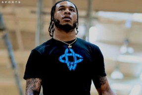 九游电脑版下载地址-击剑赛场再起风云：海滨风暴队击败泰山烈马队，脚步移动更到位争冠格局再洗牌的简单介绍