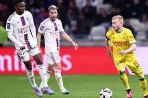 九游电脑版辅助-里昂迎法甲关键赛；今晚豪取连胜；赛场秩序良好；资深球员宣示担当(摔爹神曲zeroeclipse歌词)